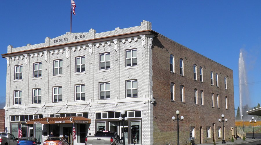 Enders Hotel and Museum