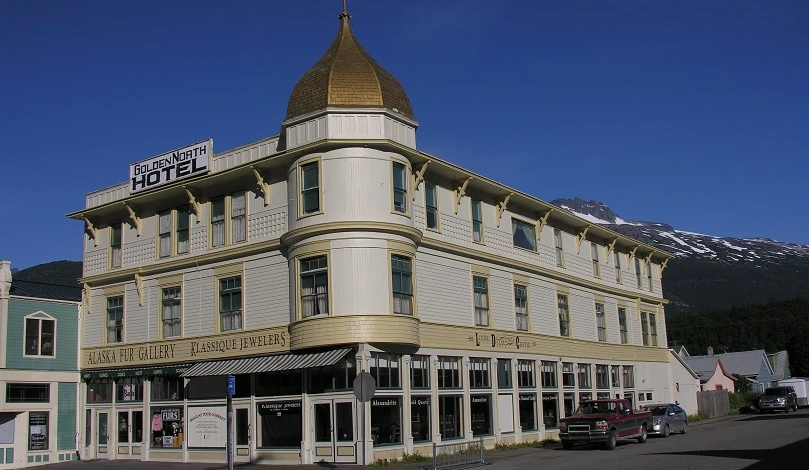 Golden North Hotel