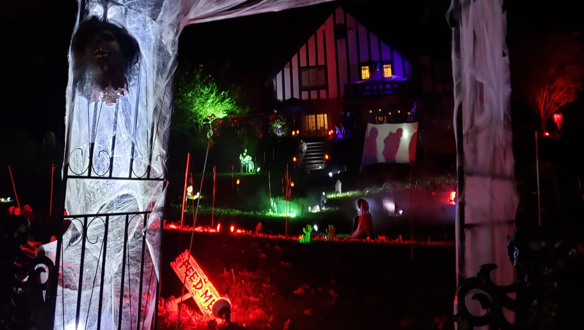 Ridgewood Halloween House