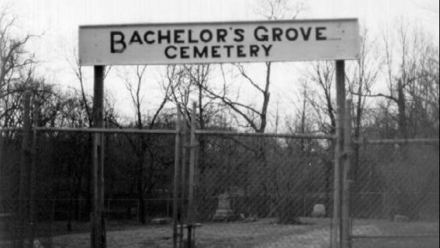 Bachelor's Grove Cemetery