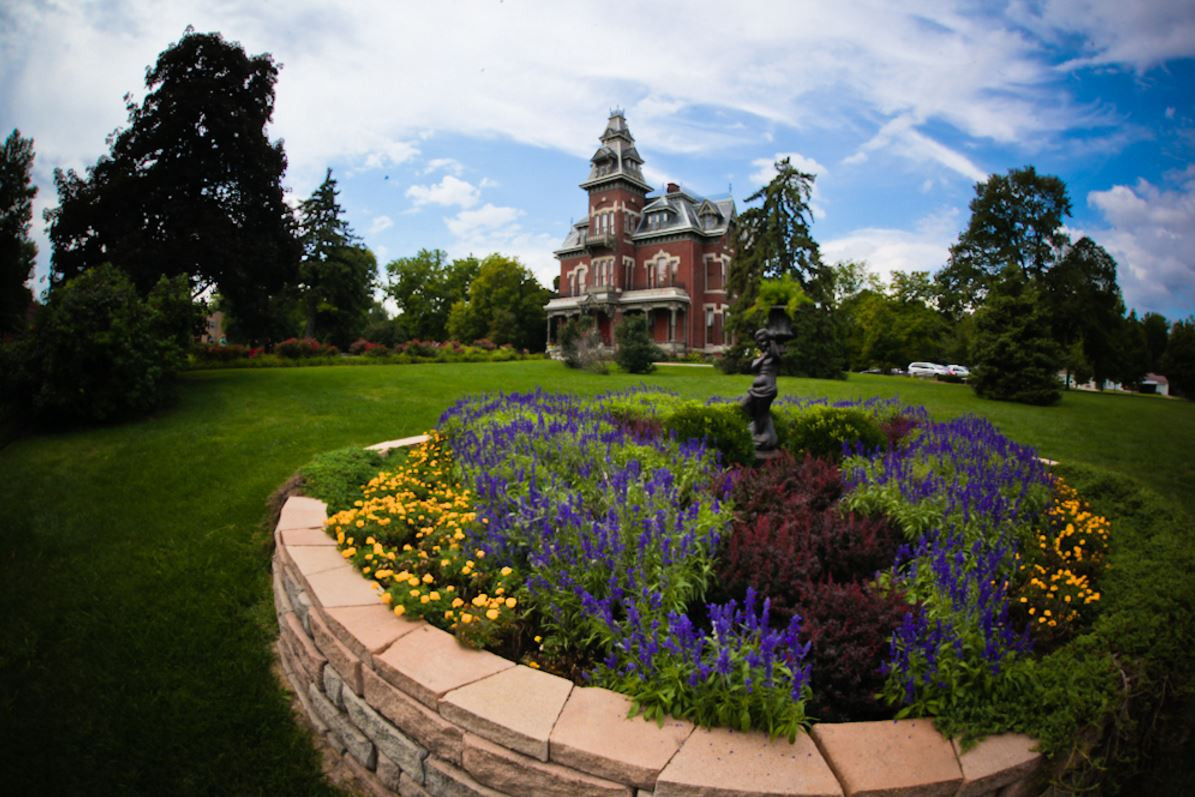 Vaile Mansion โ haunted_place in Independence, MO